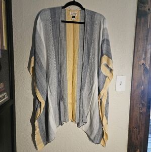 New without tags blue and yellow kimono